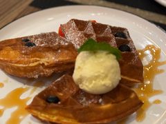 -Common Table · Brunch & Coffee
