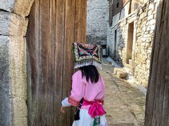 -高荡千年布依古寨旅游景区