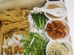 烙馍四宝拼-解家河南菜(商鼎路店)