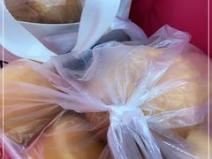 -白玉兰食品甜凤店(合生汇店)