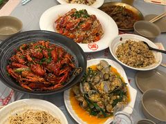 -肥肥虾庄·金牌油焖大虾(汉口城市广场店)