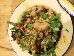 -拈签一笑黄牛肉辣卤串串
