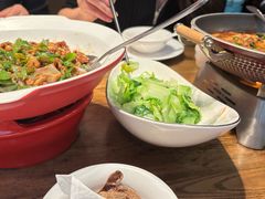 -爱碗亭·鲜炒湖南菜(壹城中心店)