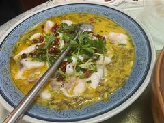 酸菜鱼-旭龙鱼头王(航华店)