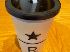 -星巴克臻选(上海合生汇1F店)