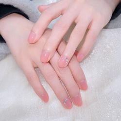 -七彩虹美甲美睫 半永久