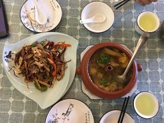 -小厨子私房菜·云南美食店