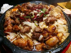 -吉吉向上炭烤鸡肉煲(大学城店)