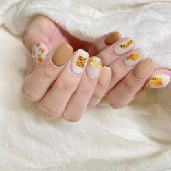 -悦指间美甲美睫