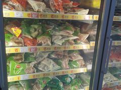 -家乐福(四元桥购物中心店)