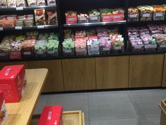 零售区-良品铺子(万象城店)