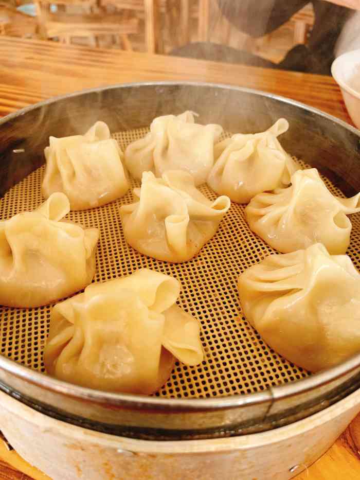 芜湖灌汤包-"不错,味道还可以,灌汤包好吃,就是咸菜一.