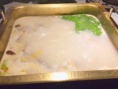 尚尚仙胡椒猪肚鸡锅-尚尚仙·酸汤猪手·猪肚鸡火锅(华联万柳购物中心店)