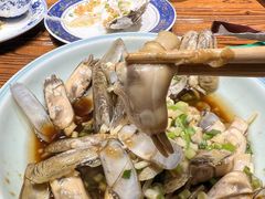 -方国老头包子·39年威海本地老字号•小船海鲜疙瘩汤