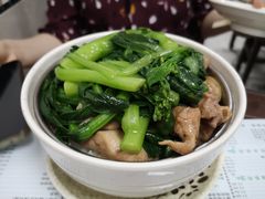 冬菇滑鸡饭-仁信双皮奶(东川路店)