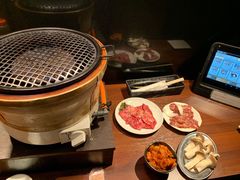-焼肉まんぐう