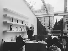 -UNI UNI(环亚凯瑟琳店)