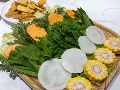 素菜拼盘-犇鼎牛潮汕牛肉火锅(新辰里学清路店)