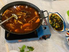 -霄汉牛三鲜湖北砂锅菜(万松园2店)