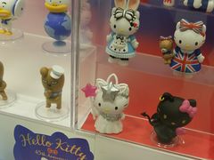 -泡泡玛特POPMART(蓝色港湾店)