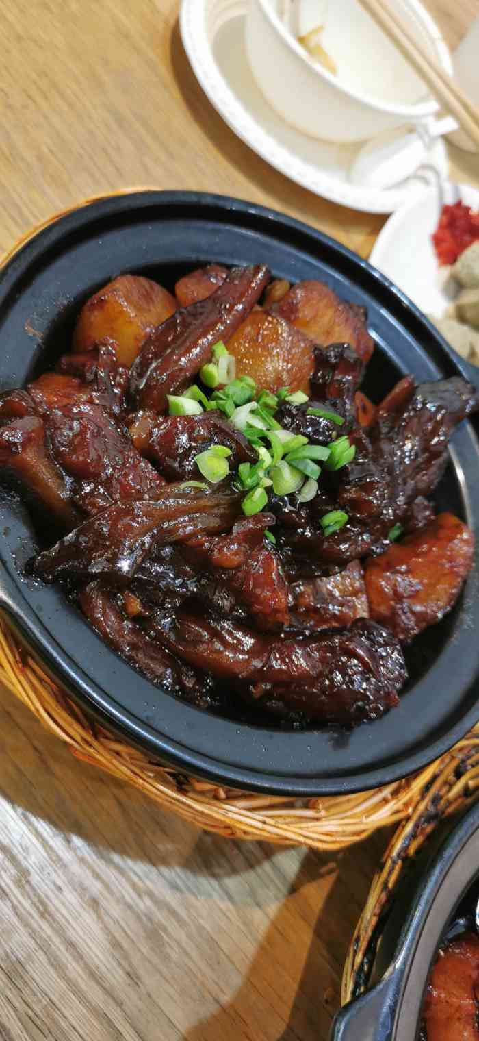 海宁煲(江川东路店)-"原来在红园路,早两年搬到永平南路,环境稍.