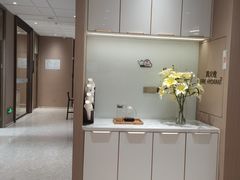-柏乐口腔医院·舒适化无痛种植牙中心(东盟商务区院)