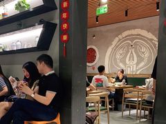 大堂-叶派龙虾•招牌香辣蟹·海鲜(中海国际店)