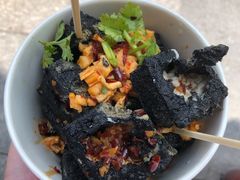 -黑色经典臭豆腐·湖南特产(步行街店)