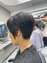 -宫铭烫发染发接发店