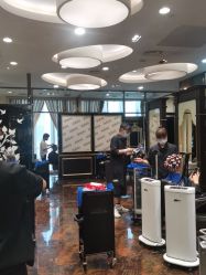 点击看大图 -八佰伴8008星级形象店