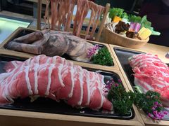 -湊湊火锅·茶憩(杭州湖滨银泰in77店)