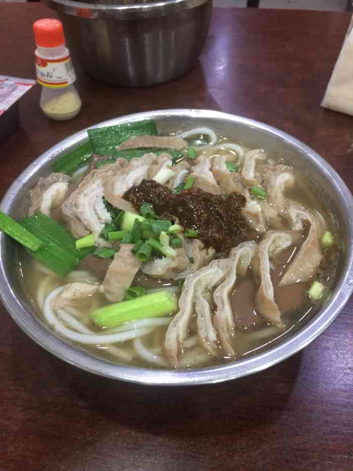 老仓桥猪脏粉(楠溪江路分店"从张家界过来,盆友推荐的猪脏粉,终于