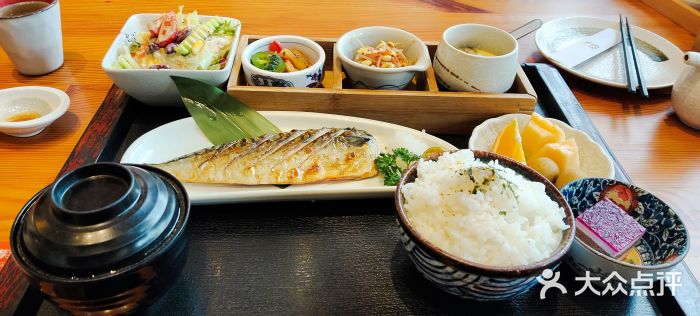 鲁山人日本料理·放题·套餐(松卫北路店)图片