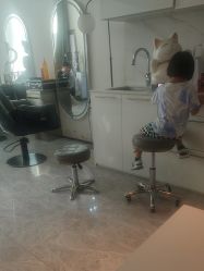 -米娜造型蛋白烫发