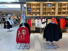 店内环境-美特斯邦威(新天地购物中心店)