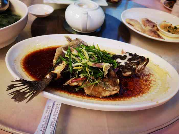 竹溪酒家(龙溪大道店)-"芳村的街坊很喜欢这家开了二十多年的酒家,.