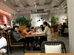 大堂-必胜客(百联又一城店)