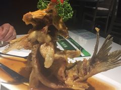 糖醋鲤鱼-闫府私房菜·百年鲁菜(恒隆店)