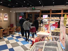 -85度C(生甜甜圈研究工坊·上海局门店)