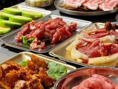 -围炉肉舍•炭烤活鳗•丹东海鲜烤肉(步行街店)