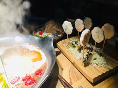 -湊湊火锅·茶憩(杭州湖滨银泰in77店)
