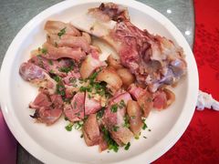 咸蹄髈-侬佳蒸菜馆(听潮店)