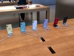 -Apple零售店(华贸购物中心店)