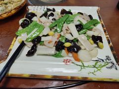 -建豪美食山庄