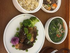 -雪梅月子中心(华侨城店)