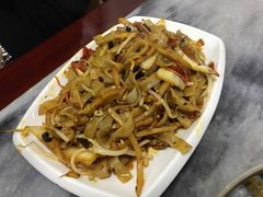 -红鼻子桂林米粉(金唐新光界店)