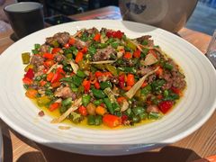 -临界音乐酒馆·小龙虾·江湖菜(华熙LIVE·鱼洞店)