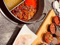 -热火朝天鲜切牛肉火锅(南强街巷店)