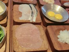 -银米·云南传统过桥米线(双廊黑金冠店)