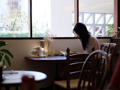 -Café Monson